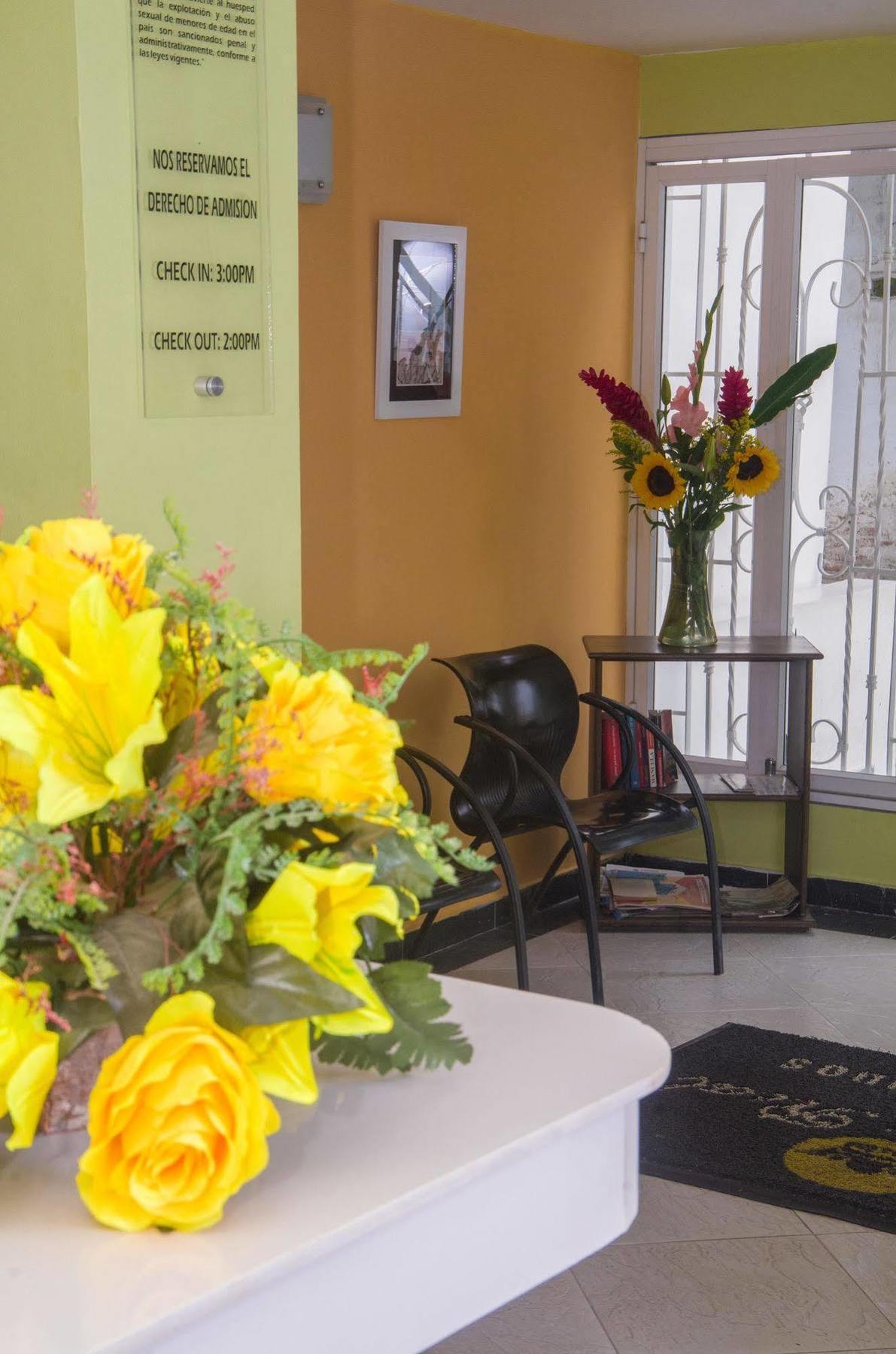 Hotel Marovi Santa Marta  Zewnętrze zdjęcie